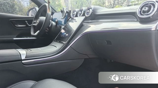 Mercedes-Benz Class C 2024 Белый из Китая