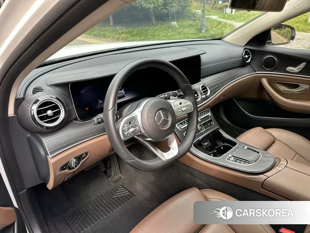 Mercedes-Benz E-class 2020 Белый из Китая