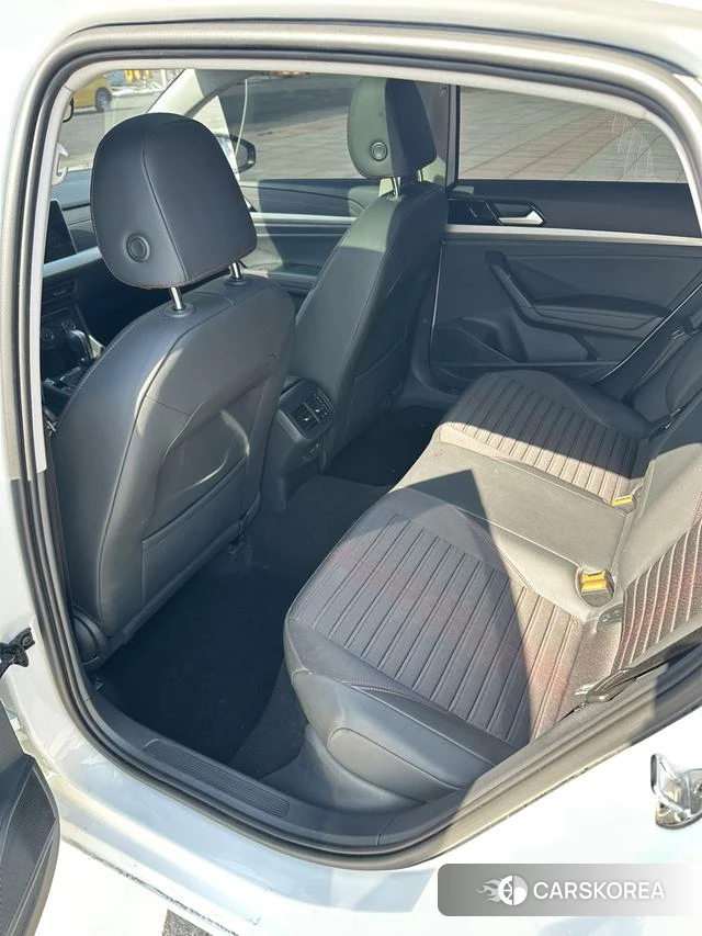 Volkswagen Lavida 2023 Белый из Китая