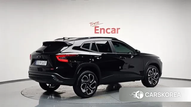 Chevrolet (GM Daewoo) Trax Crossover 2024 Черный из Кореи