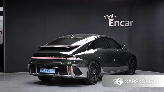 Hyundai Ionic 6 2023 Зеленый из Кореи