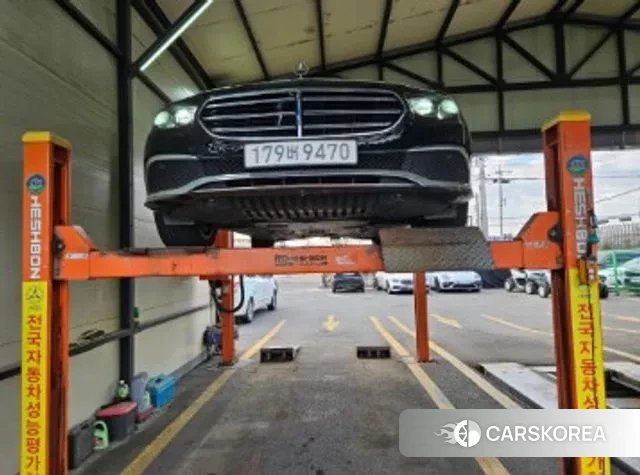 Mercedes-Benz E-Class W213 2023 Черный из Кореи