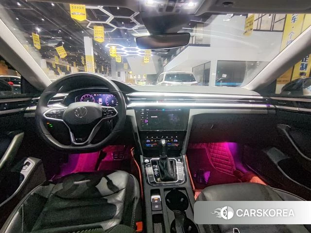 Volkswagen CC 2023 Белый из Китая