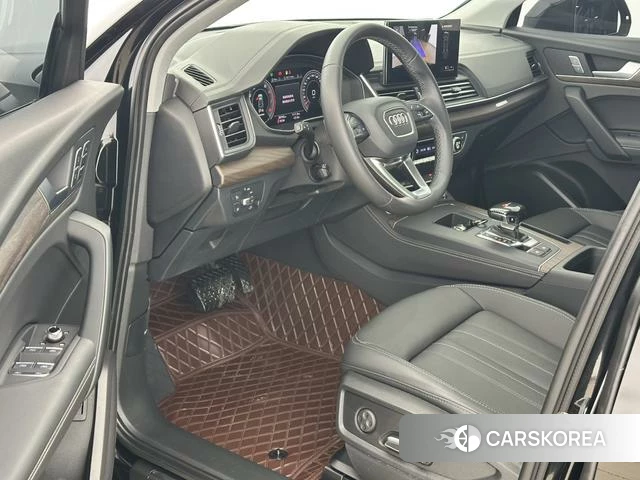 Audi Q5L 2024 Черный из Китая