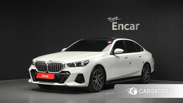 BMW 5 Series (G60) 2025 Белый из Кореи