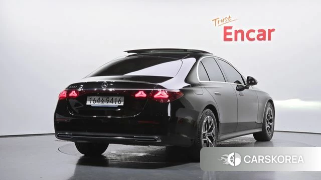 Mercedes-Benz E-Class W214 2025 Черный из Кореи