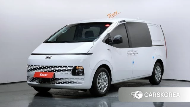 Hyundai Staria 2023 Белый из Кореи