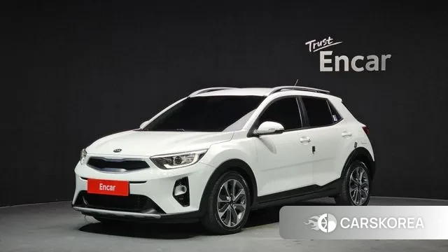Kia Stonic 2018 Белый из Кореи