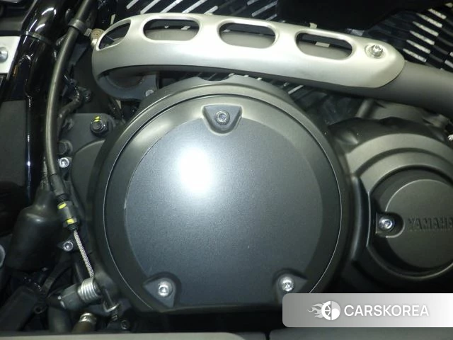 Engine photo