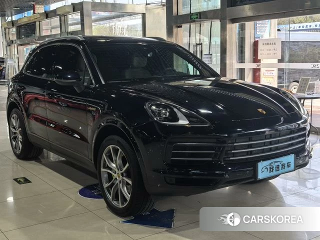 Porsche Cayenne E-Hybrid 2022 Другой из Китая