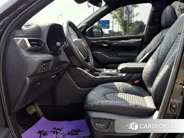 Toyota Crown 2022 Черный из Китая