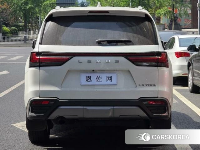 Lexus LX 2025 Белый из Китая