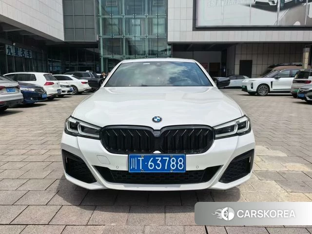 BMW 5 series 2023 Белый из Китая