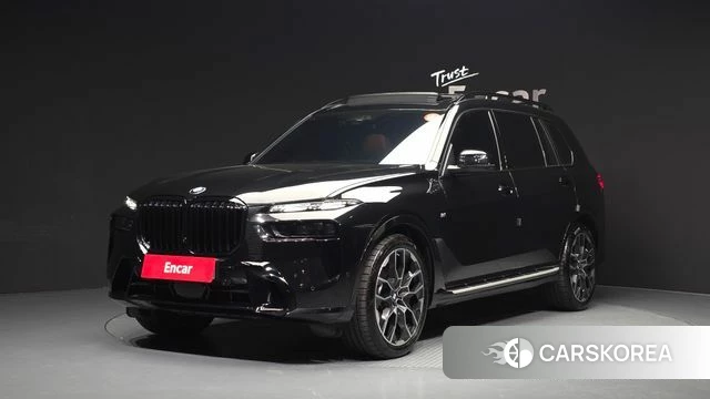 BMW X7 (G07) 2025 Черный из Кореи