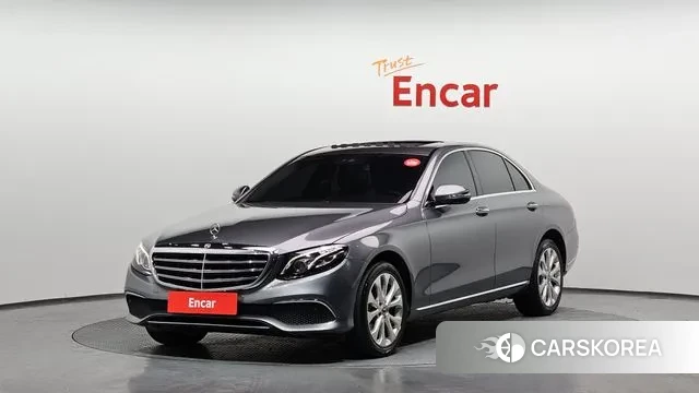 Mercedes-Benz E-Class W213 2019 Серый из Кореи
