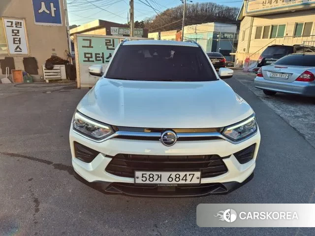 Ssangyong Beautiful Korando 2019 Белый из Кореи