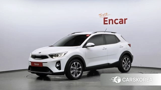 Kia Stonic 2018 Белый из Кореи