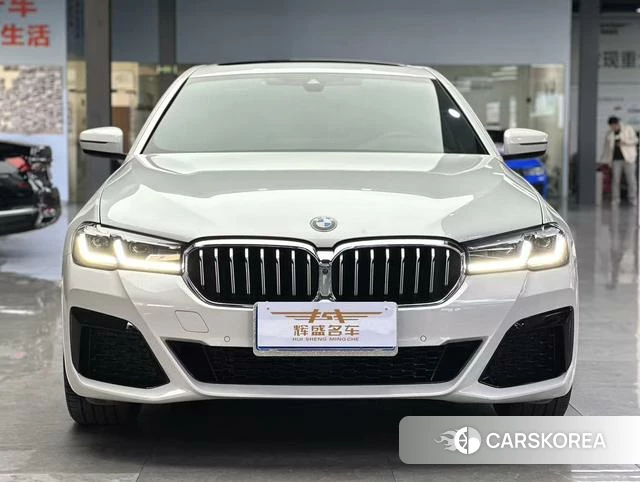 BMW 5 series 2023 Белый из Китая