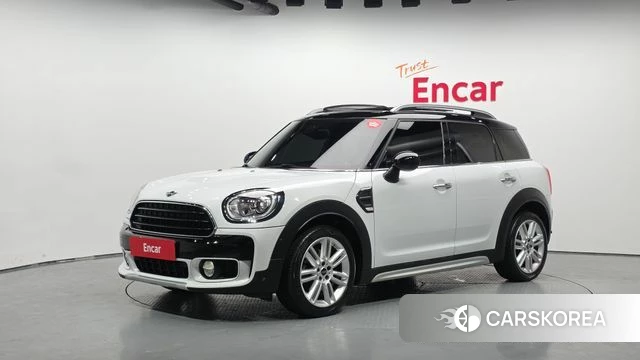 Mini Cooper Countryman 2019 Белый из Кореи