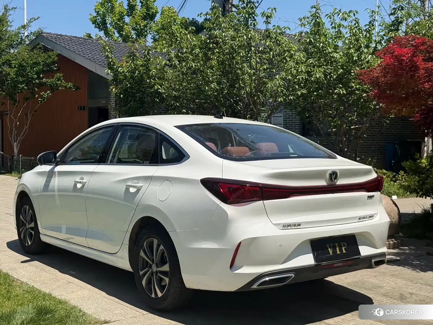 Chang'an Yidong 2023 Белый из Китая