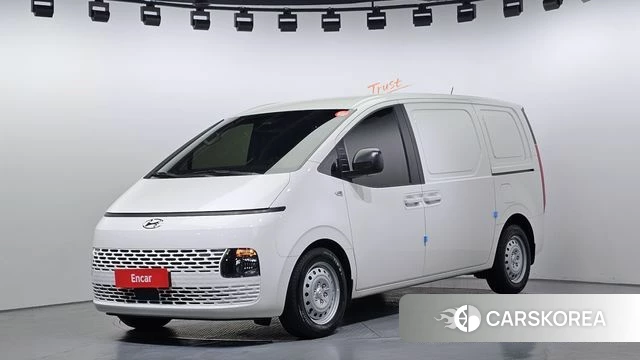 Hyundai Staria 2022 Белый из Кореи