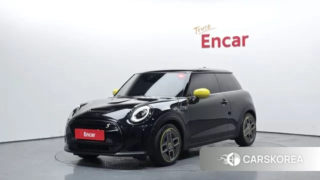 Mini Cooper Electric 2022 Черный из Кореи