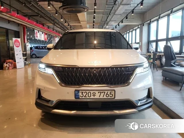 Kia Carnival 4th generation 2023 Белый из Кореи