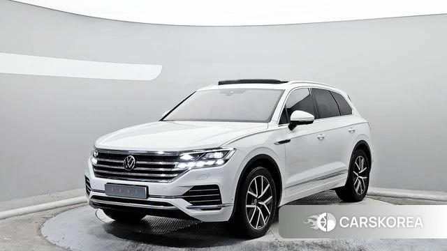 Volkswagen Touareg 3rd generation 2023 Белый из Кореи