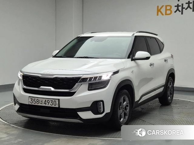 Kia Seltos 2022 Белый из Кореи