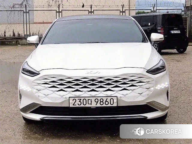 Kia K8 2022 Белый из Кореи