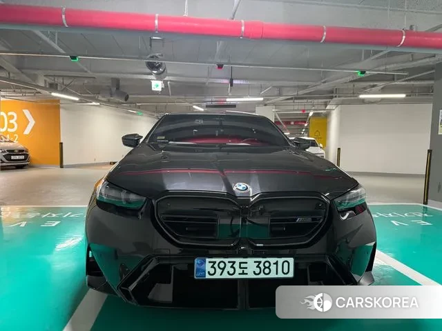 BMW M5 (G90) 2025 Черный из Кореи