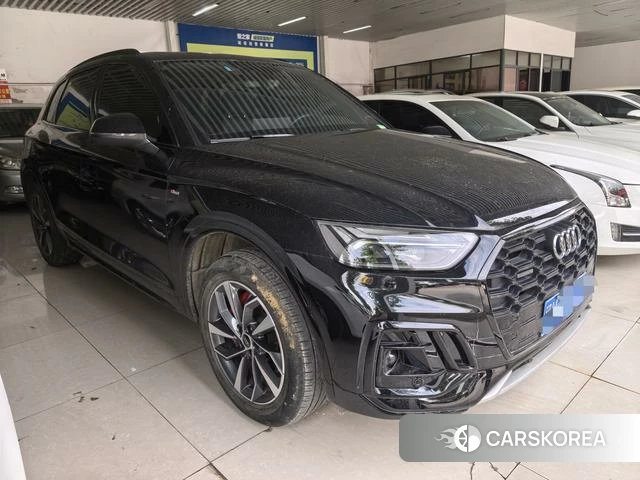 Audi Q5L 2024 Черный из Китая