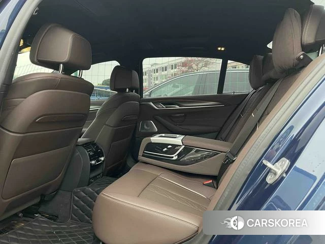 BMW 5 series 2021 Синий из Китая