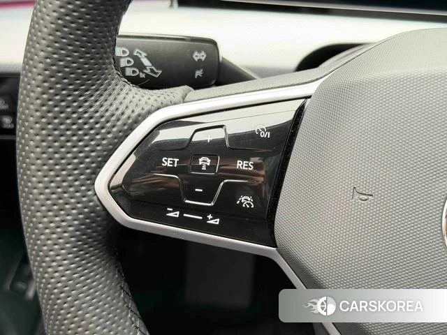 Volkswagen Lingdu 2022 Красный из Китая