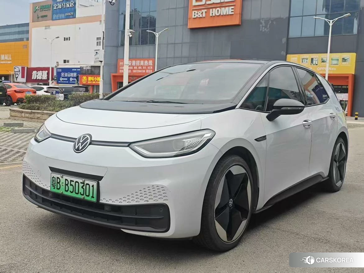 Volkswagen ID.3 2022 Белый из Китая