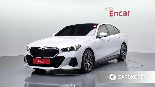 BMW i5 (G60) 2024 Белый из Кореи