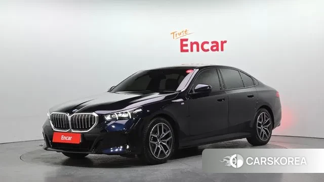 BMW 5 Series (G60) 2024 Черный из Кореи