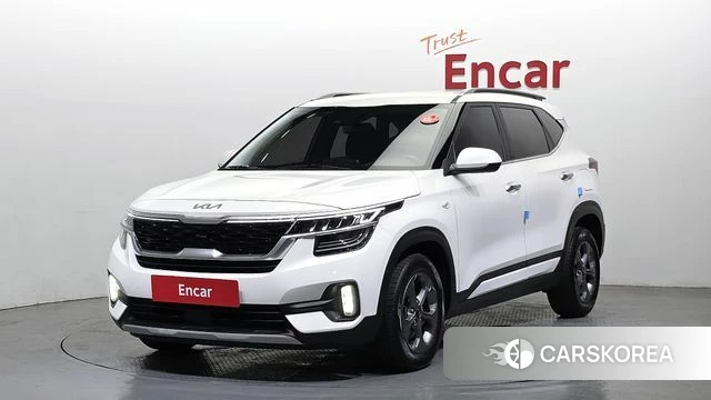 Kia Seltos 2022 Белый из Кореи