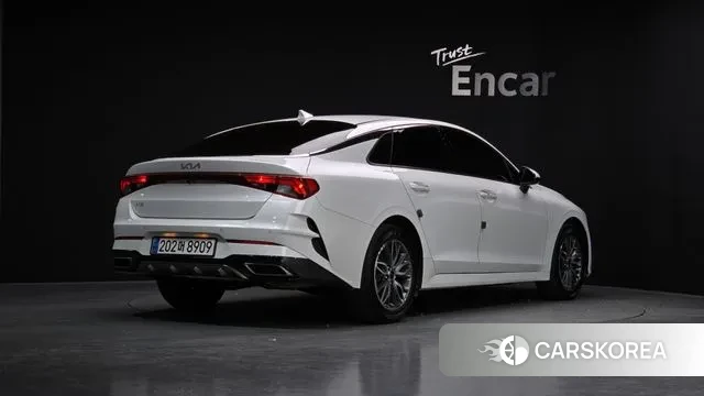 Kia K5 3rd generation 2023 Белый из Кореи