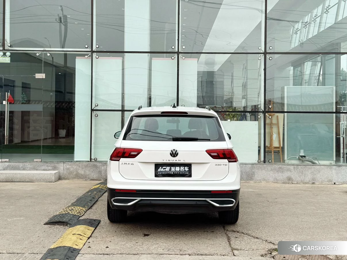 Volkswagen Tiguan L 2021 Белый из Китая