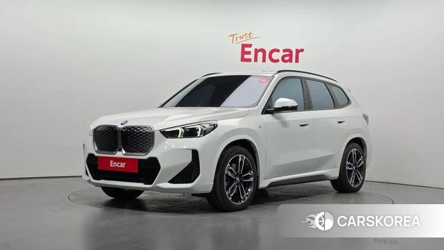 BMW iX1 (U11) 2024 Белый из Кореи
