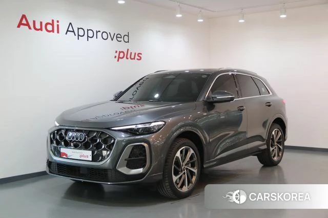 Audi Q5 (80A) 2025 Серый из Кореи