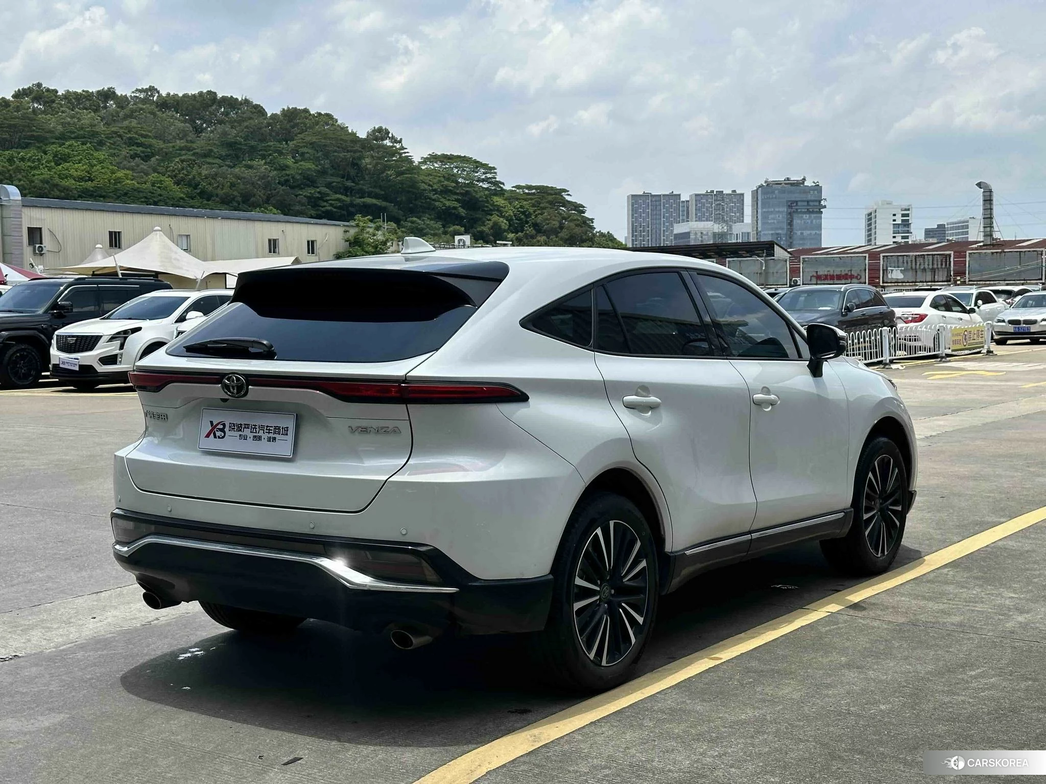 Toyota Weisha 2023 Белый из Китая