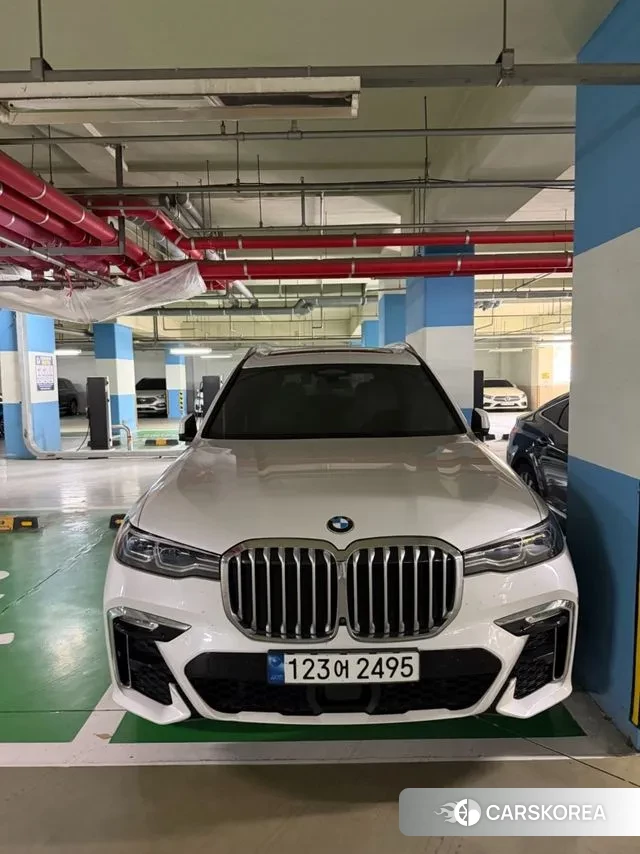 BMW X7 (G07) 2022 Белый из Кореи