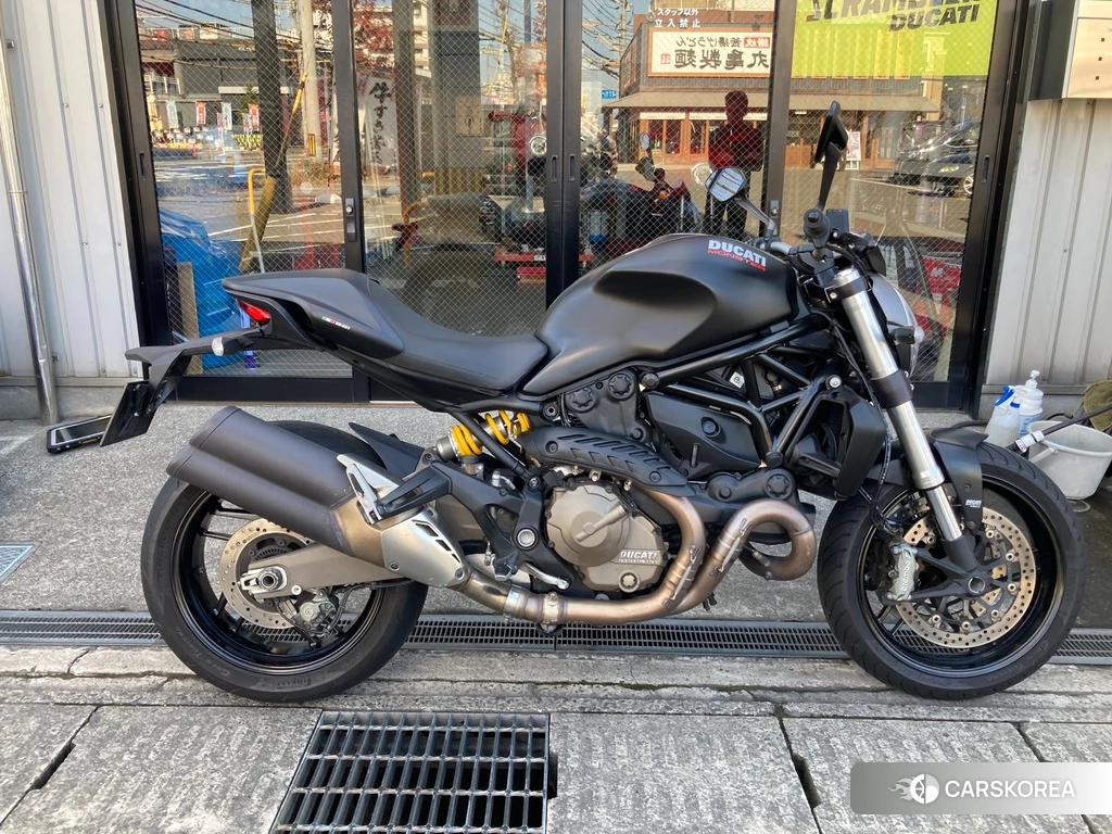 Проданный Ducati MONSTER 821 2014 из Японии