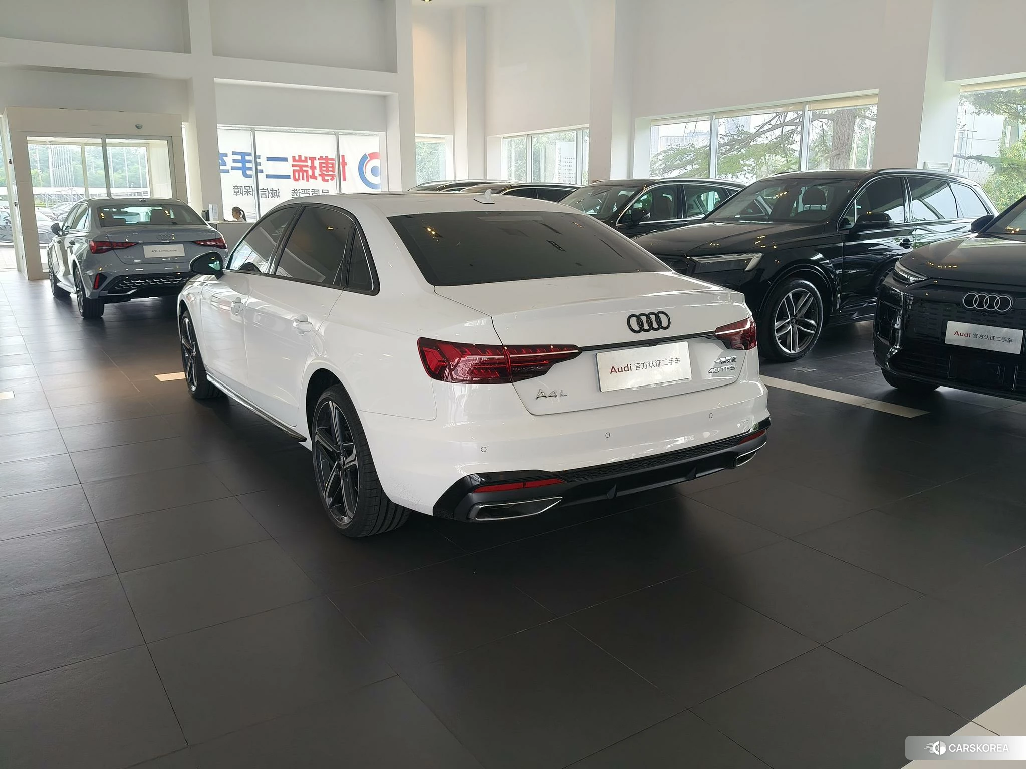 Audi A4L 2026 Белый из Китая