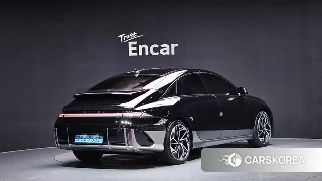 Hyundai Ionic 6 2023 Черный из Кореи