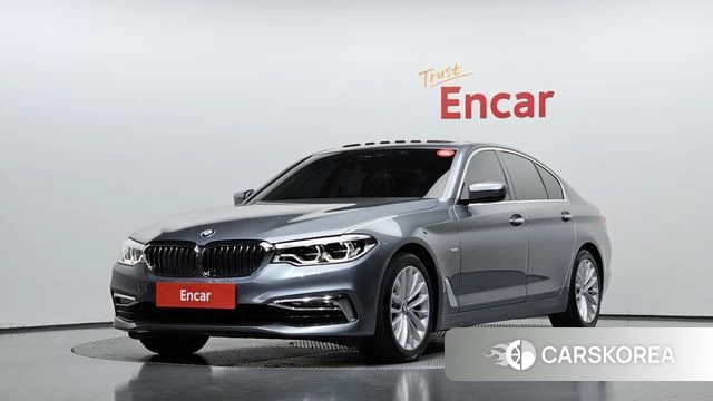 BMW 5 Series (G30) 2018 Светло-серебряный цвет из Кореи