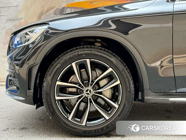 Mercedes-Benz GLC 2021 Черный из Китая