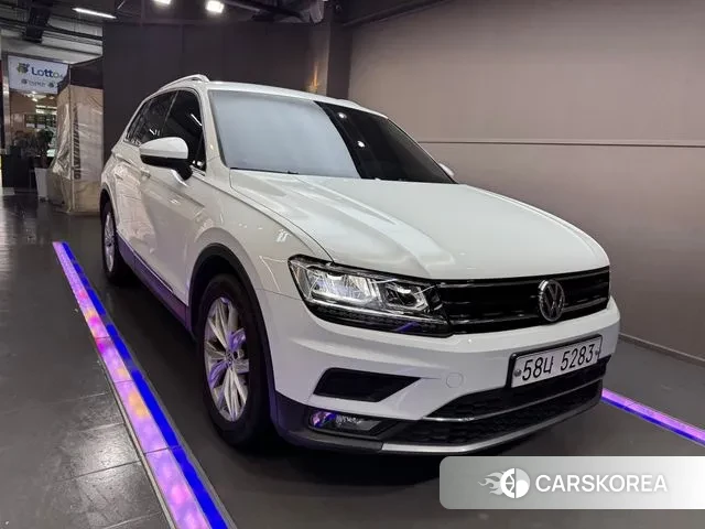 Volkswagen Tiguan second Generation 2018 Белый из Кореи